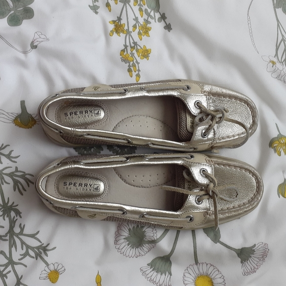 ❤ NWOT Gold Sperry Top Sider Boat Shoes Size 7 - Picture 3 of 5